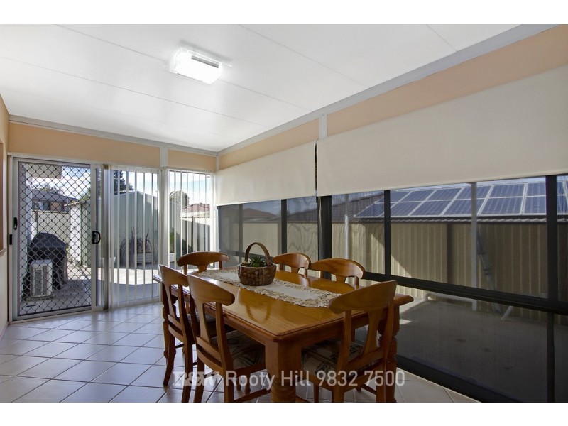 8 Waring Crescent, Plumpton NSW 2761