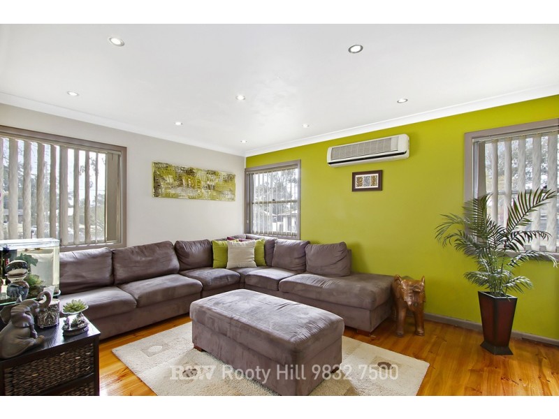 32 Manila Road, Lethbridge Park NSW 2770