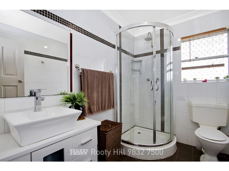 32 Manila Road, Lethbridge Park NSW 2770