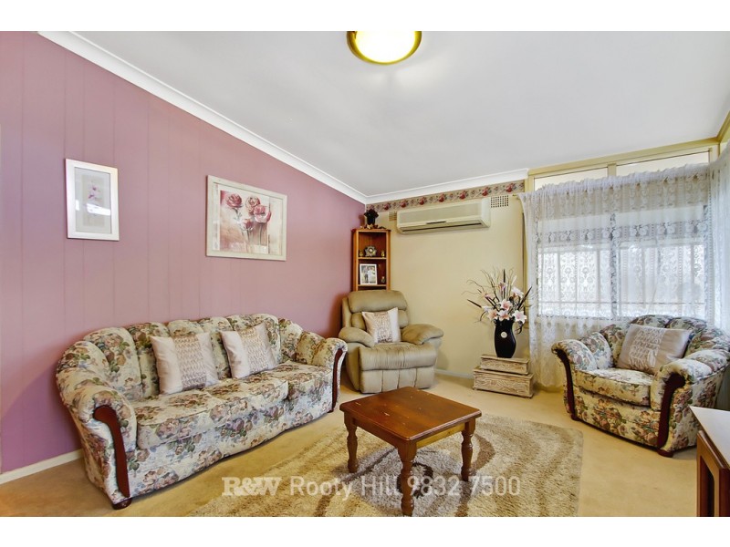 77 Manila Road, Lethbridge Park NSW 2770