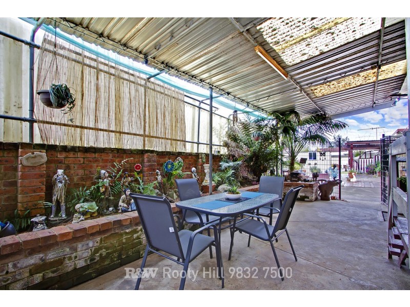 77 Manila Road, Lethbridge Park NSW 2770