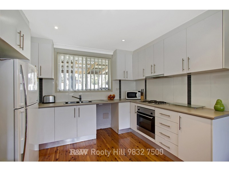 27 Nathan Crescent, Dean Park NSW 2761