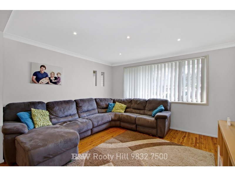 27 Nathan Crescent, Dean Park NSW 2761