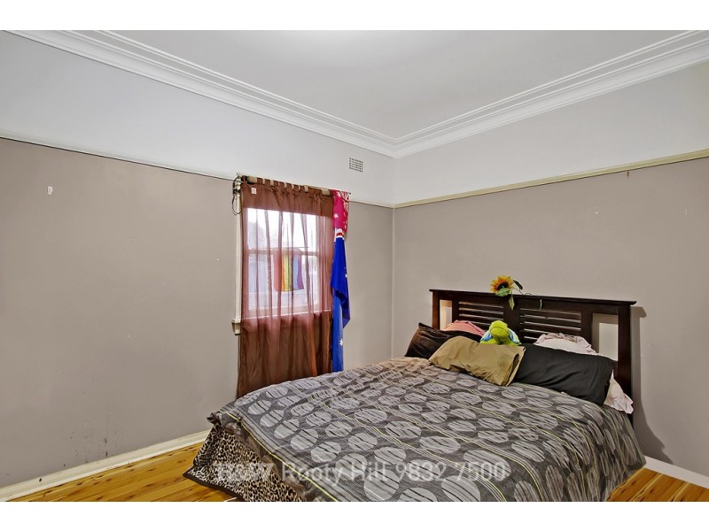 96 College Street, Cambridge Park NSW 2747