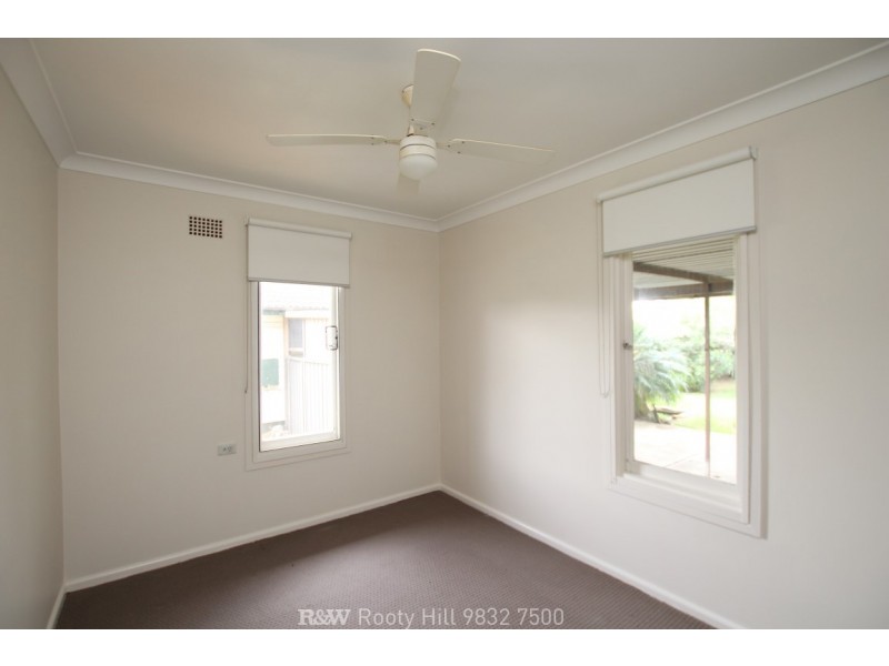 2 Captain Cook Drive, Willmot NSW 2770