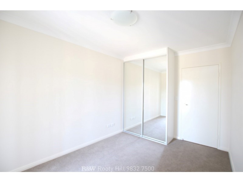 15/1 Glenmore Ridge Drive, Glenmore Park NSW 2745