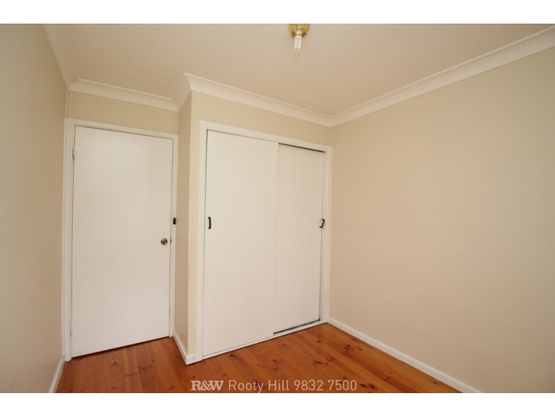 6 Palmyra Avenue, Lethbridge Park NSW 2770