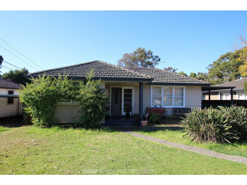 39 Lingayen Avenue, Lethbridge Park NSW 2770
