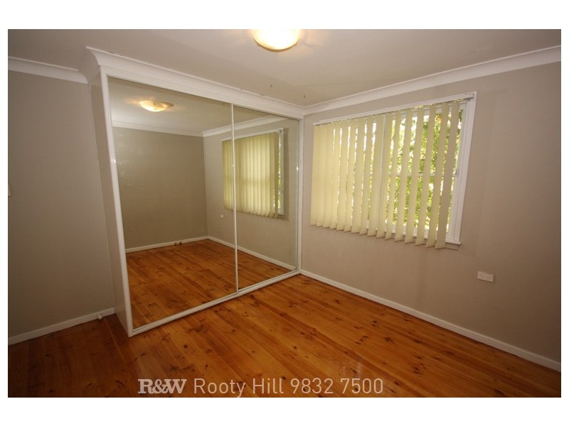 39 Lingayen Avenue, Lethbridge Park NSW 2770