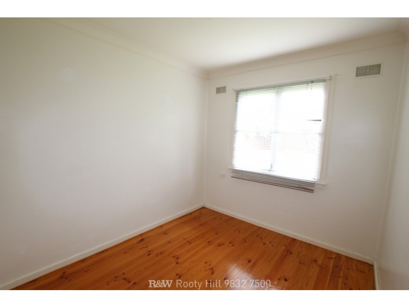 206 Woodstock Avenue, Whalan NSW 2770