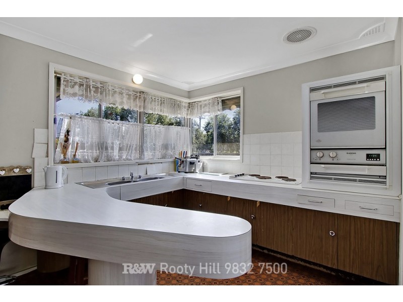 74 Barry Street, Cambridge Park NSW 2747