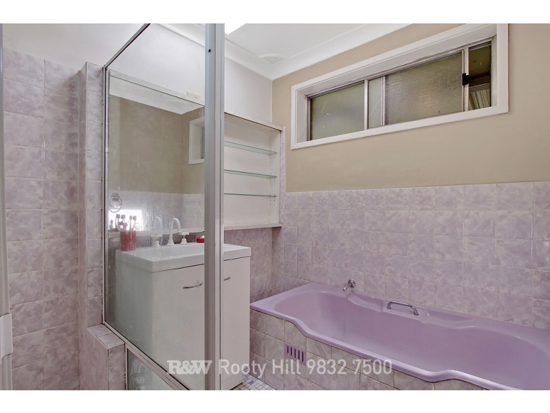 74 Barry Street, Cambridge Park NSW 2747