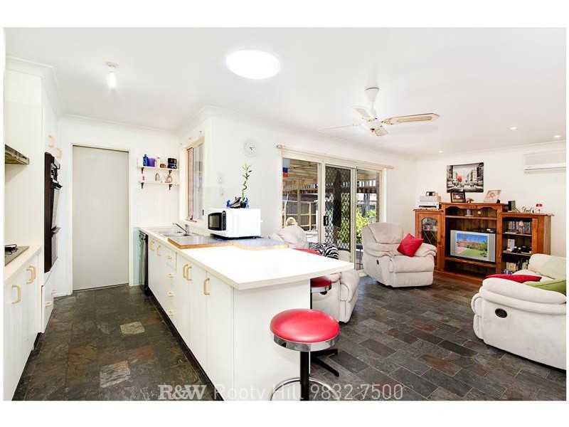 41 Barnard Crescent, Oakhurst NSW 2761