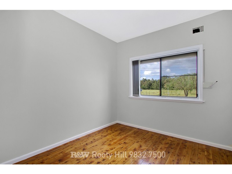 27 Melbourne Street, Oxley Park NSW 2760