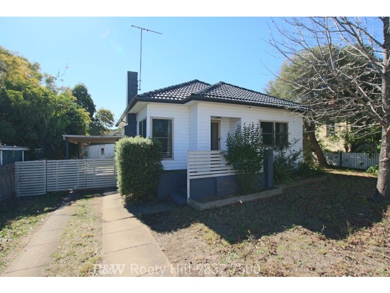 13 Stapleton Avenue, St Marys NSW 2760