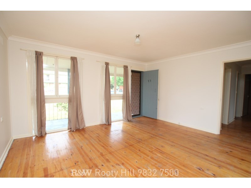 13 Handle Avenue, Emerton NSW 2770