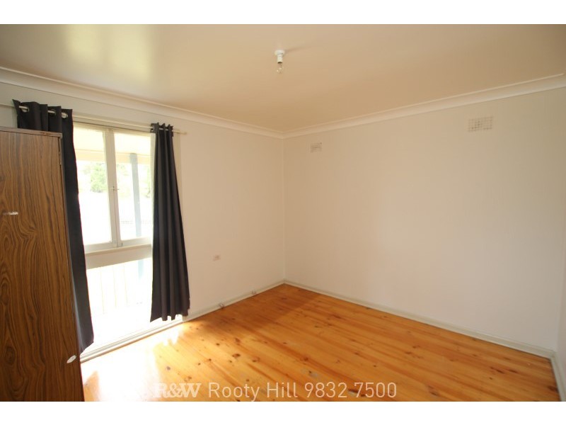 13 Handle Avenue, Emerton NSW 2770