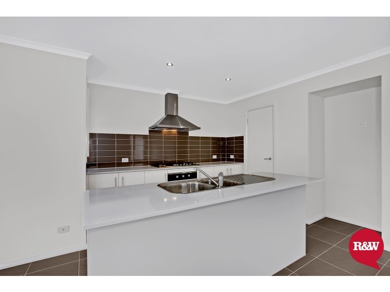 28 Murcutt Street, Ropes Crossing NSW 2760