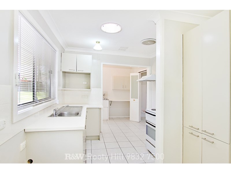 7 Law Crescent, Tregear NSW 2770