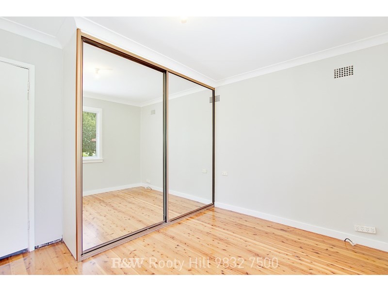 7 Law Crescent, Tregear NSW 2770