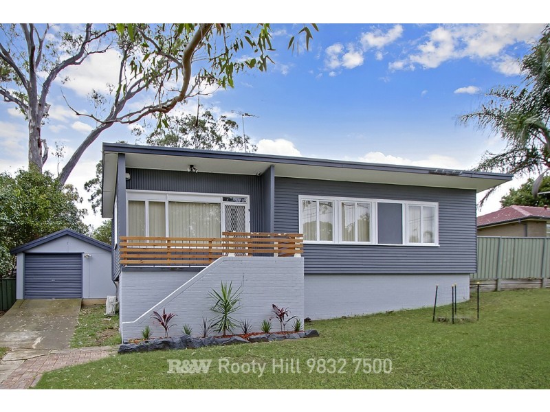 9 Kista Dan Avenue, Tregear NSW 2770