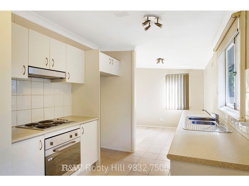 9 Kista Dan Avenue, Tregear NSW 2770