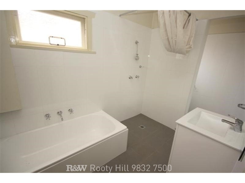 153 Carpenter Street, Colyton NSW 2760