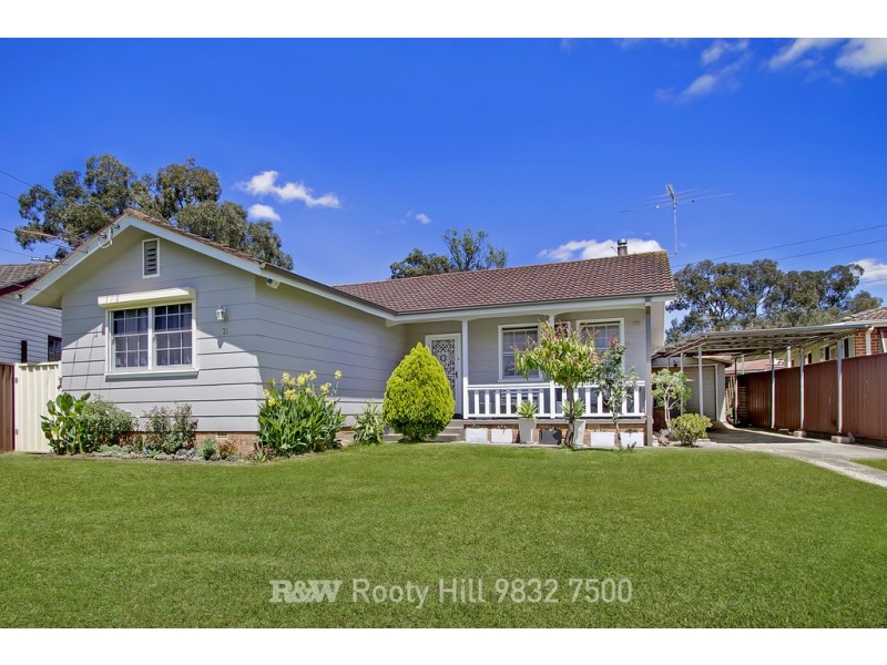 31 Palau Crescent, Lethbridge Park NSW 2770