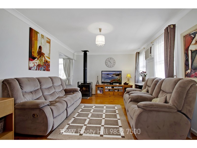 31 Palau Crescent, Lethbridge Park NSW 2770