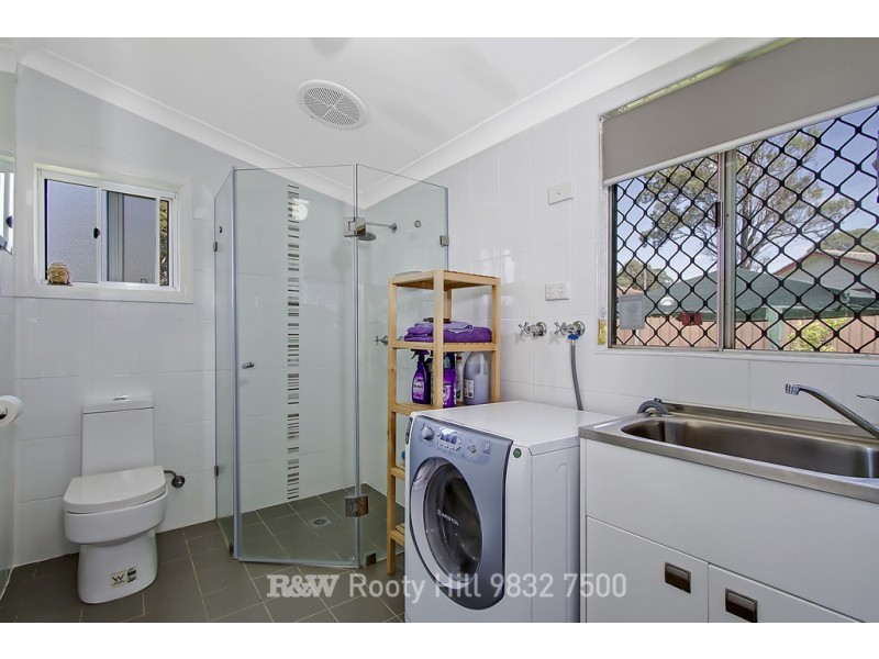 31 Palau Crescent, Lethbridge Park NSW 2770