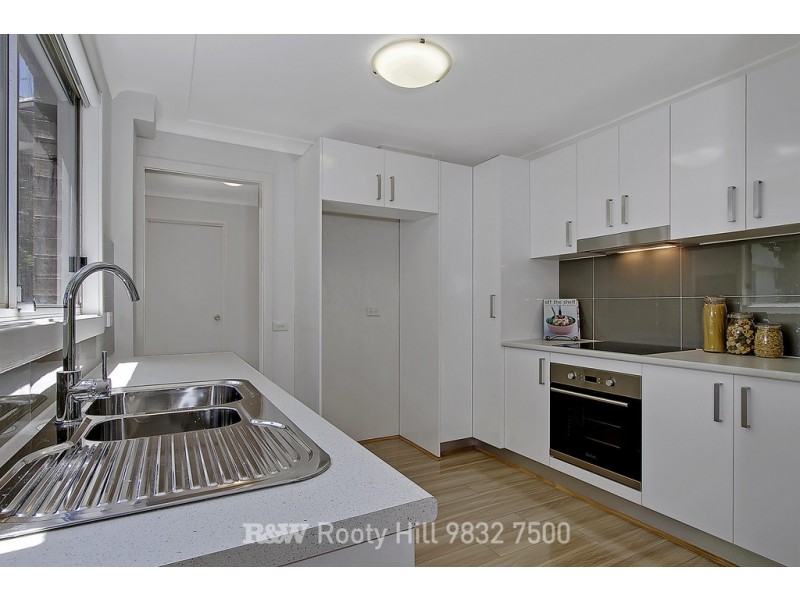 5/25 Surrey Street, Minto NSW 2566