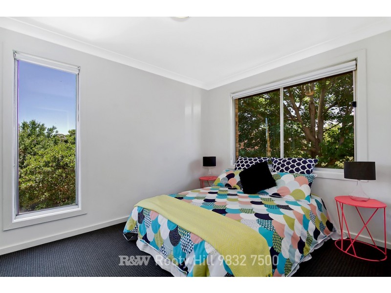 5/25 Surrey Street, Minto NSW 2566