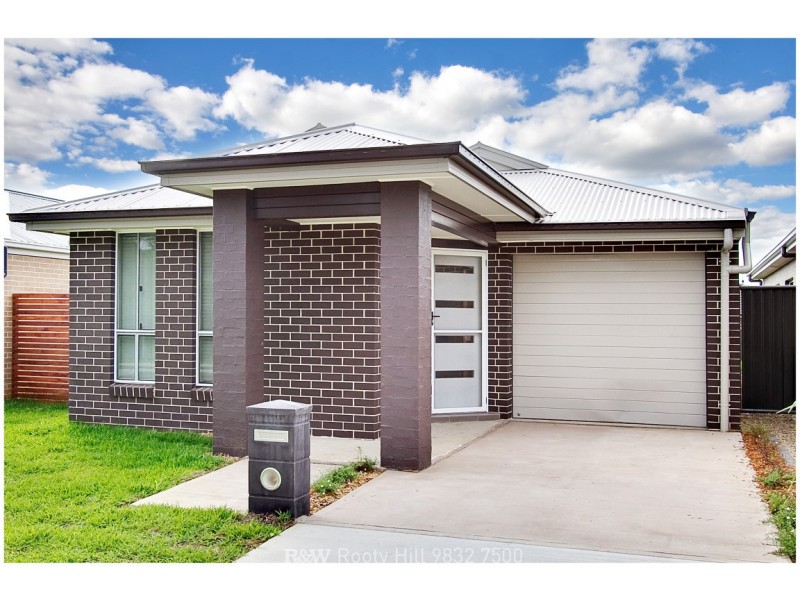 43 Donovan Crescent, Ropes Crossing NSW 2760