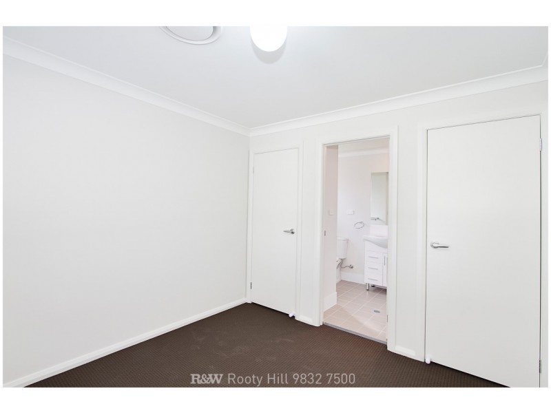 43 Donovan Crescent, Ropes Crossing NSW 2760