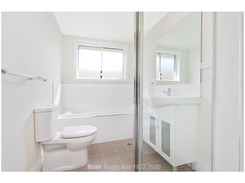 43 Donovan Crescent, Ropes Crossing NSW 2760