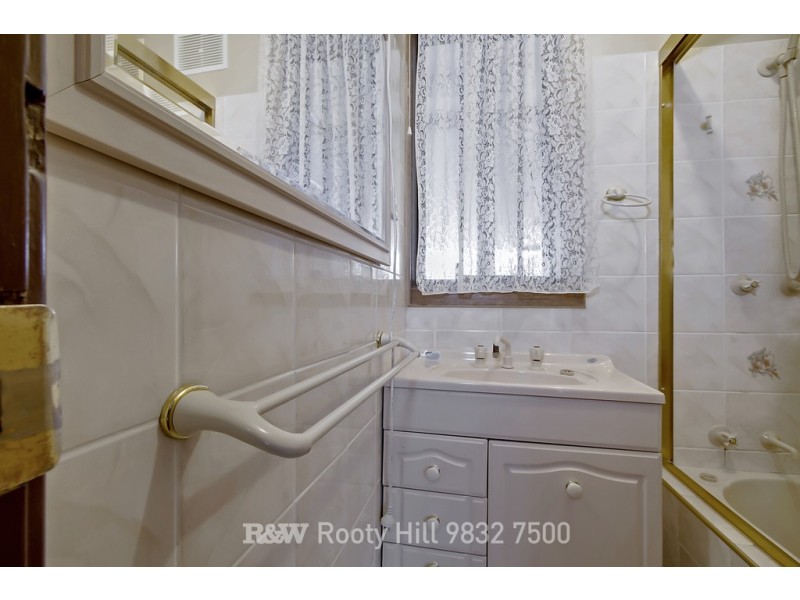 13 Cumbernauld Crescent, Dharruk NSW 2770