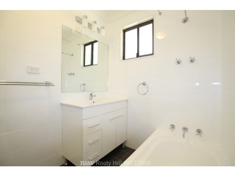 3 Lena Place, Tregear NSW 2770