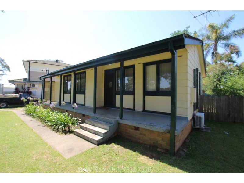 5 Houtman Avenue, Willmot NSW 2770