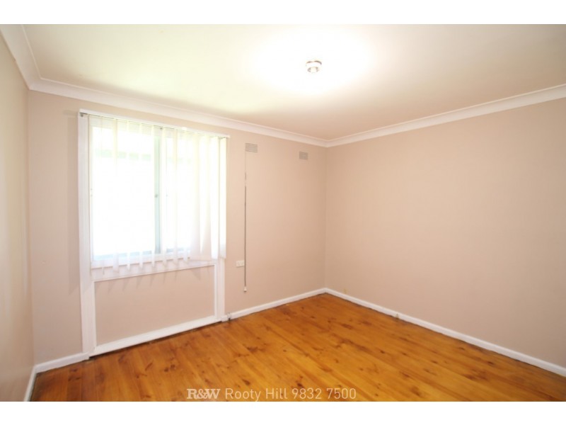 5 Houtman Avenue, Willmot NSW 2770