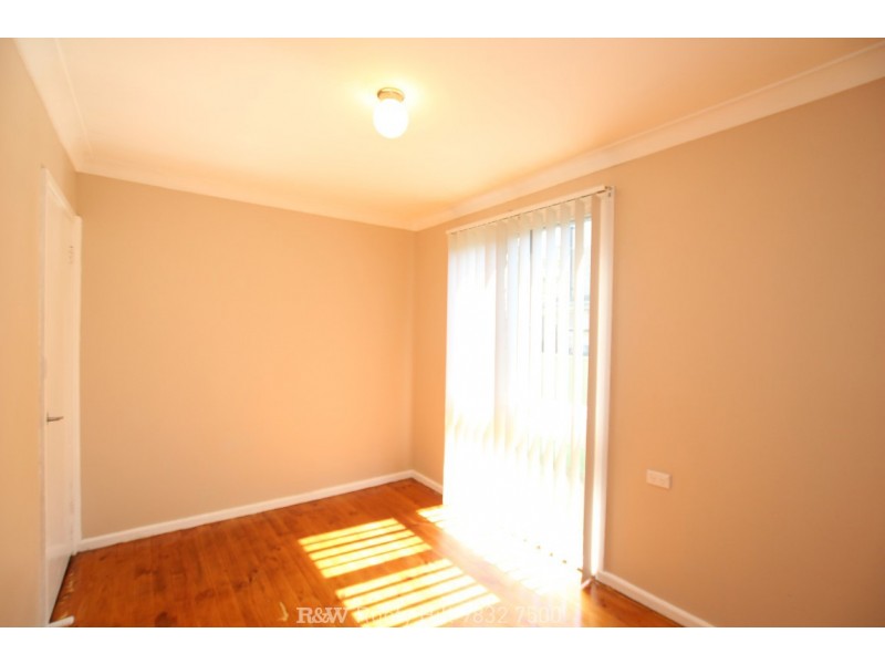 5 Houtman Avenue, Willmot NSW 2770