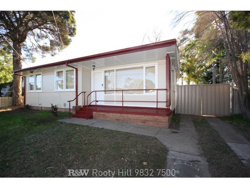 8 Cedar Crescent, North St Marys NSW 2760