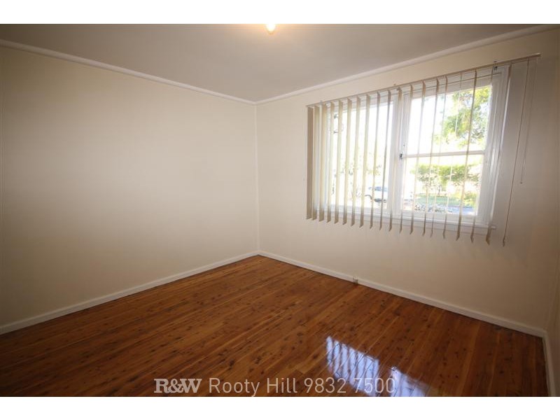 8 Cedar Crescent, North St Marys NSW 2760