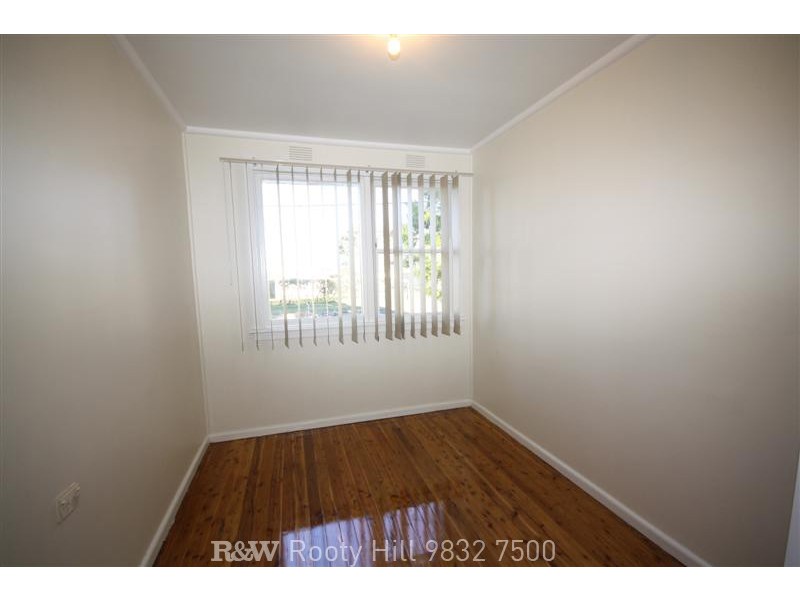 8 Cedar Crescent, North St Marys NSW 2760