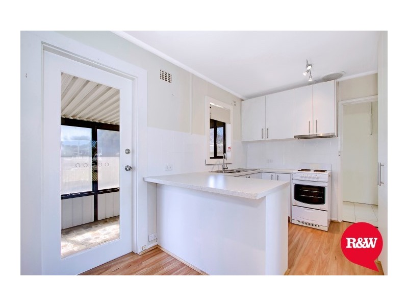 30 Leonard Street, Colyton NSW 2760