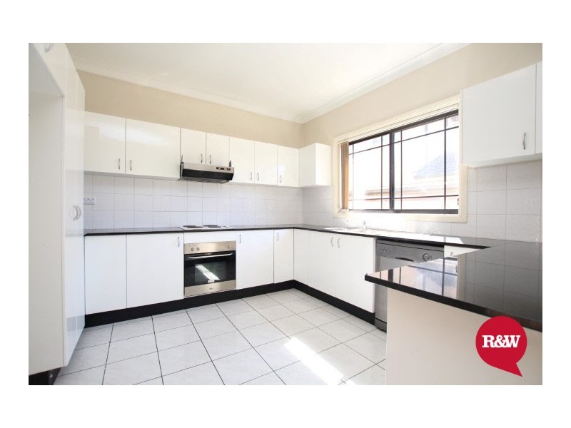 2/26 Blenheim Avenue, Rooty Hill NSW 2766