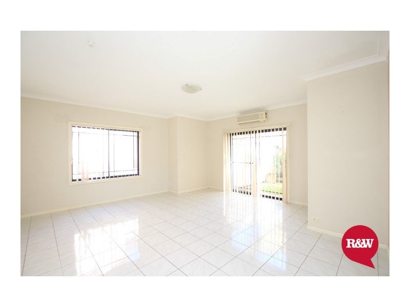 2/26 Blenheim Avenue, Rooty Hill NSW 2766