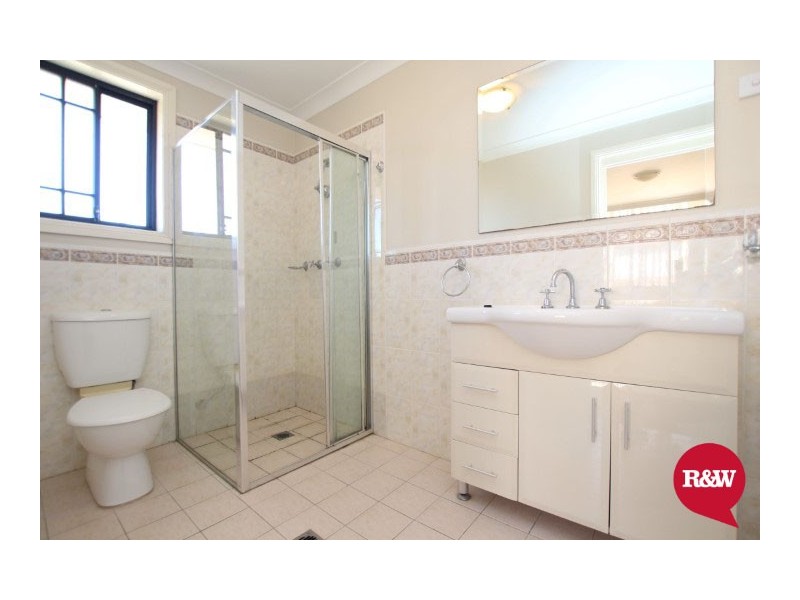 2/26 Blenheim Avenue, Rooty Hill NSW 2766