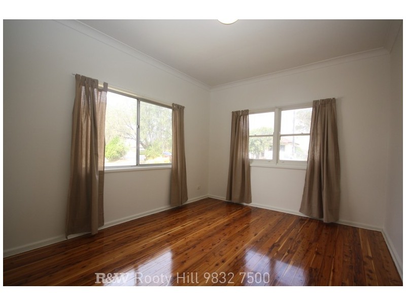 5 Omaroo Avenue, Doonside NSW 2767