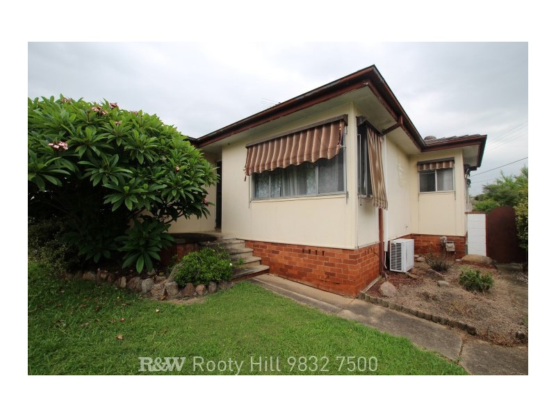 2 Labrador Street, Rooty Hill NSW 2766