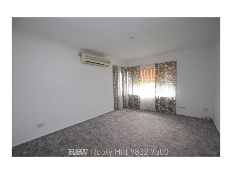 2 Labrador Street, Rooty Hill NSW 2766